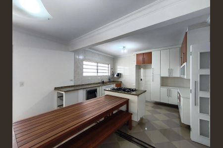 Casa para alugar com 267m², 4 quartos e 4 vagasCozinha