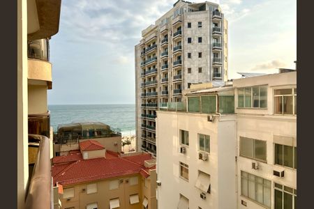 Apartamento à venda com 85m², 2 quartos e 1 vaga Apartamento à venda com 85m², 2 quartos e 1 vagaSuíte - vista para a praia