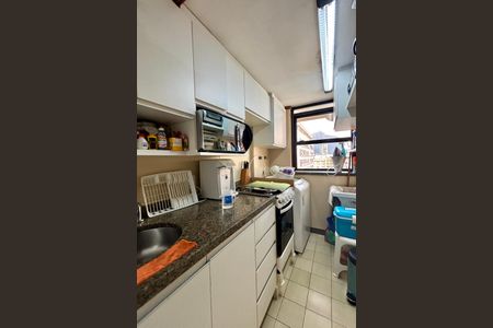 Apartamento à venda com 85m², 2 quartos e 1 vaga Apartamento à venda com 85m², 2 quartos e 1 vagaCozinha