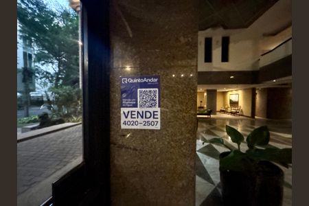 Apartamento à venda com 85m², 2 quartos e 1 vaga Apartamento à venda com 85m², 2 quartos e 1 vagaPlaca