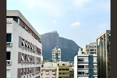 Apartamento à venda com 85m², 2 quartos e 1 vaga Apartamento à venda com 85m², 2 quartos e 1 vagaSala - Vista