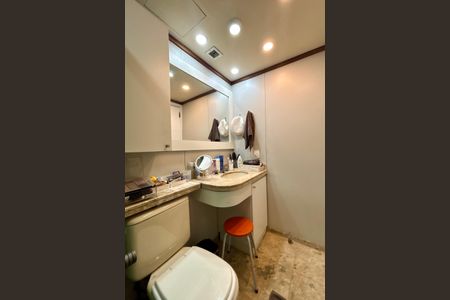 Apartamento à venda com 85m², 2 quartos e 1 vaga Apartamento à venda com 85m², 2 quartos e 1 vagaBanheiro Suite