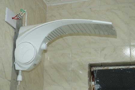 Banheiro Social de casa para alugar com 1 quarto, 27m² em Jardim Nova Cotia, Cotia