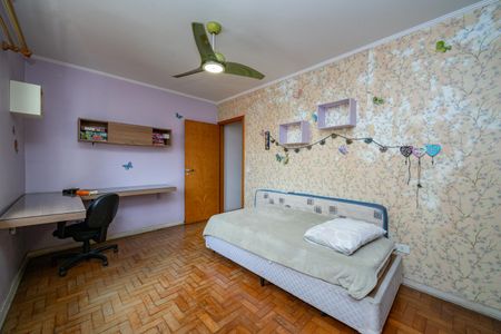 Casa à venda com 200m², 3 quartos e 2 vagas Casa à venda com 200m², 3 quartos e 2 vagasQuarto 2