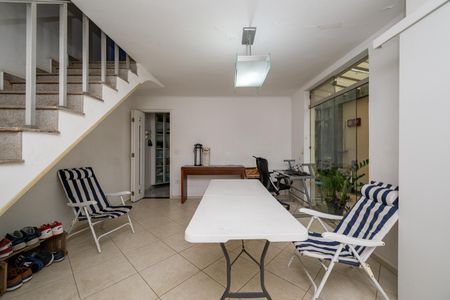 Casa à venda com 200m², 3 quartos e 2 vagas Casa à venda com 200m², 3 quartos e 2 vagasSala de Jantar