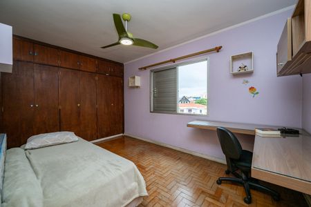 Casa à venda com 200m², 3 quartos e 2 vagas Casa à venda com 200m², 3 quartos e 2 vagasQuarto 2