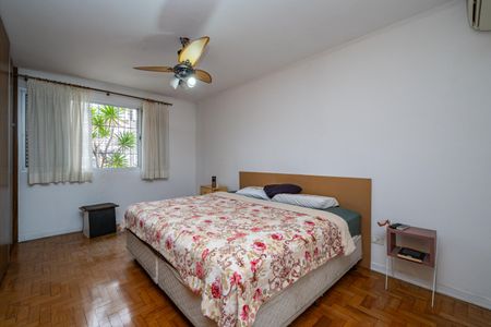 Casa à venda com 200m², 3 quartos e 2 vagas Casa à venda com 200m², 3 quartos e 2 vagasSuíte