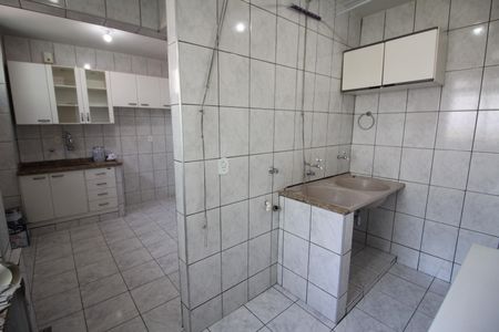 Apartamento à venda com 80m², 3 quartos e 1 vagaÁrea de Serviço