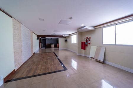 Apartamento à venda com 43m², 2 quartos e 1 vaga Apartamento à venda com 43m², 2 quartos e 1 vagaÁrea comum - Salão de festas