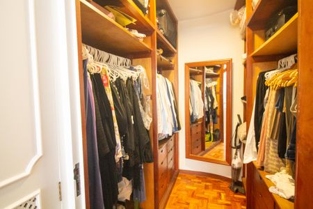 Apartamento à venda com 210m², 4 quartos e 3 vagasCloset da Suíte 3