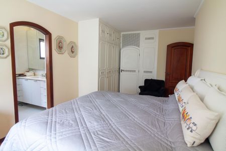 Apartamento à venda com 210m², 4 quartos e 3 vagasSuíte 3
