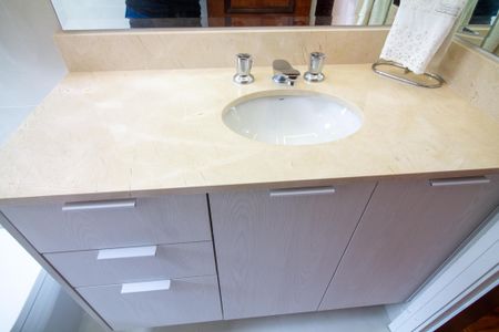 Apartamento à venda com 210m², 4 quartos e 3 vagasBanheiro da Suíte 1