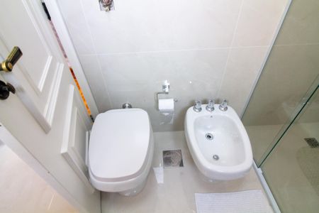 Apartamento à venda com 210m², 4 quartos e 3 vagasBanheiro da Suíte 3