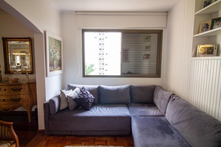 Apartamento à venda com 210m², 4 quartos e 3 vagasSala de TV