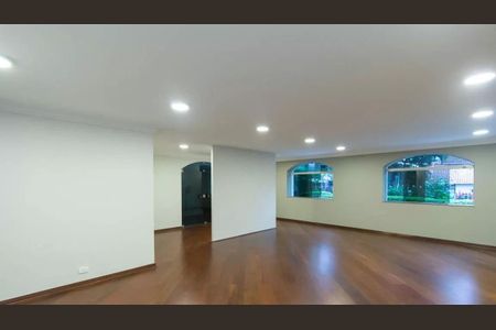 Apartamento à venda com 210m², 4 quartos e 3 vagasÁrea comum - Salão de festas