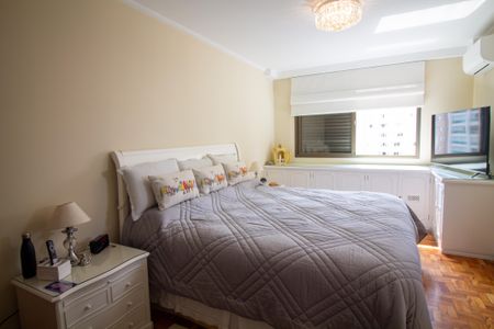 Apartamento à venda com 210m², 4 quartos e 3 vagasSuíte 3