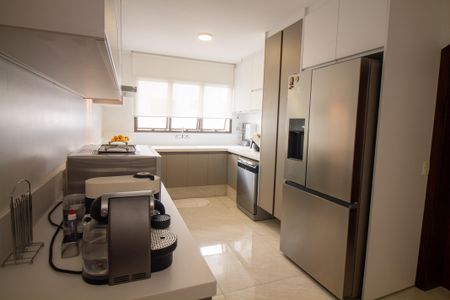 Apartamento à venda com 210m², 4 quartos e 3 vagasCozinha