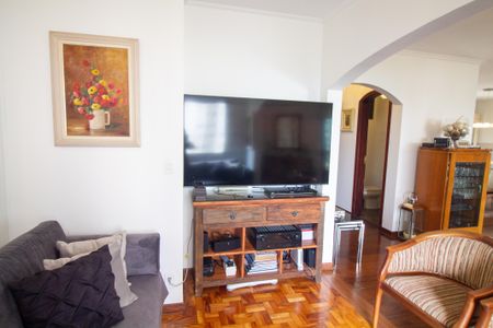Apartamento à venda com 210m², 4 quartos e 3 vagasSala de TV