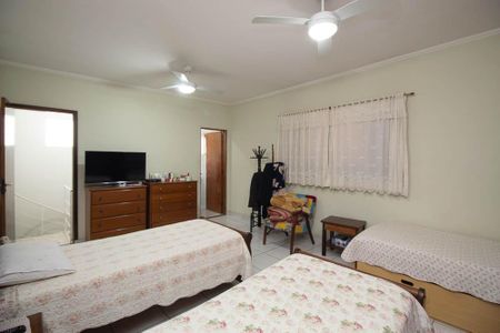 Casa à venda com 172m², 2 quartos e 3 vagasCorredor