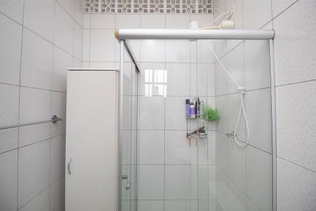 Casa à venda com 172m², 2 quartos e 3 vagasBanheiro Social