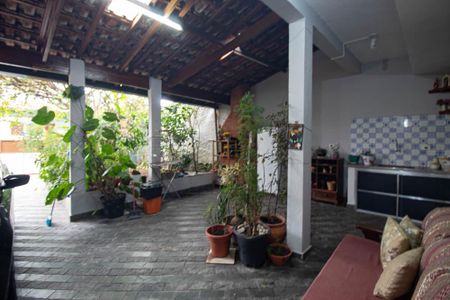 Casa à venda com 172m², 2 quartos e 3 vagasQuintal / Churrasqueira