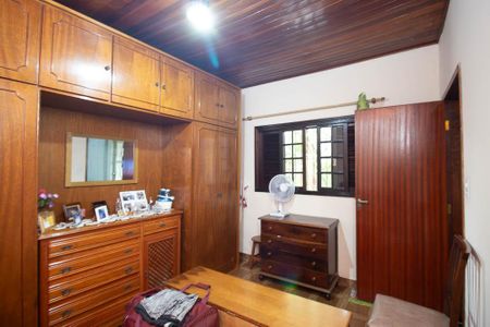 Casa à venda com 172m², 2 quartos e 3 vagasQuarto 1