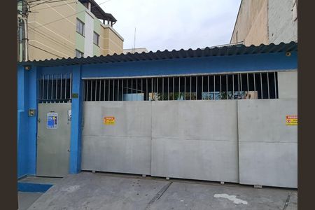 Casa para alugar com 65m², 2 quartos e 1 vaga Casa para alugar com 65m², 2 quartos e 1 vagaFachada
