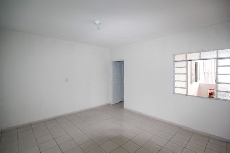 Sala de casa para alugar com 2 quartos, 65m² em Vila Clarice, São Paulo