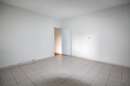 Sala de casa para alugar com 2 quartos, 65m² em Vila Clarice, São Paulo