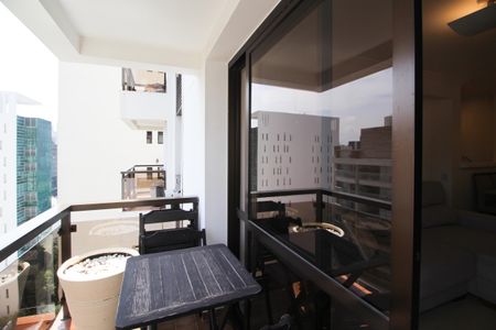 Varanda de apartamento para alugar com 1 quarto, 42m² em Itaim Bibi, São Paulo