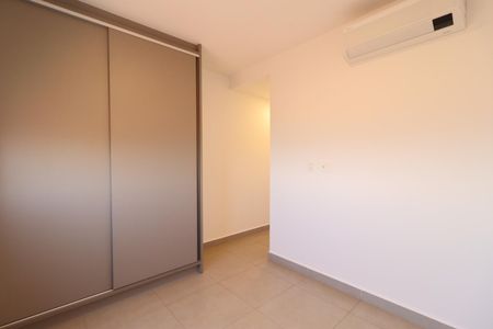 Apartamento para alugar com 140m², 3 quartos e 2 vagas Apartamento para alugar com 140m², 3 quartos e 2 vagasSuíte