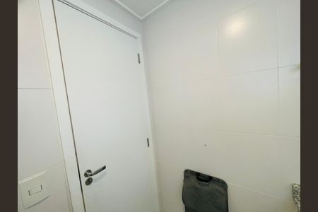 Apartamento para alugar com 106m², 4 quartos e 2 vagas Apartamento para alugar com 106m², 4 quartos e 2 vagasBanheiro Social