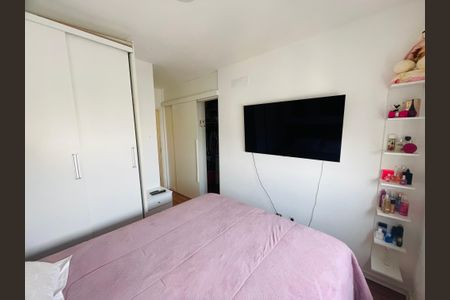 Apartamento para alugar com 106m², 4 quartos e 2 vagas Apartamento para alugar com 106m², 4 quartos e 2 vagasSuíte
