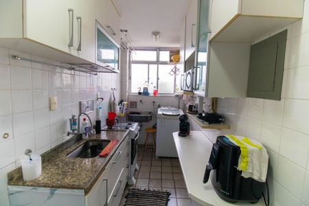 Apartamento à venda com 55m², 2 quartos e 1 vagaCozinha