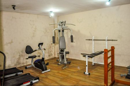 Casa de condomínio à venda com 215m², 3 quartos e 2 vagasÁrea comum - Academia