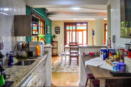 Casa de condomínio à venda com 215m², 3 quartos e 2 vagasCozinha