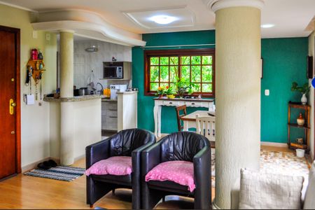 Casa de condomínio à venda com 215m², 3 quartos e 2 vagasSala