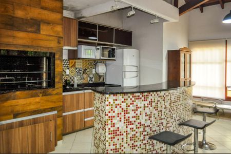 Casa de condomínio à venda com 215m², 3 quartos e 2 vagasÁrea comum - Salão de festas