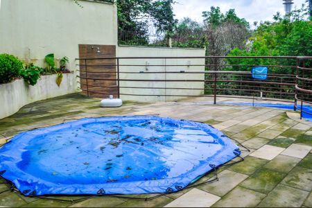 Casa de condomínio à venda com 215m², 3 quartos e 2 vagasÁrea comum - Piscina