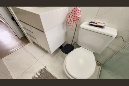 Casa de condomínio para alugar com 89m², 3 quartos e 2 vagasBanheiro da Suíte