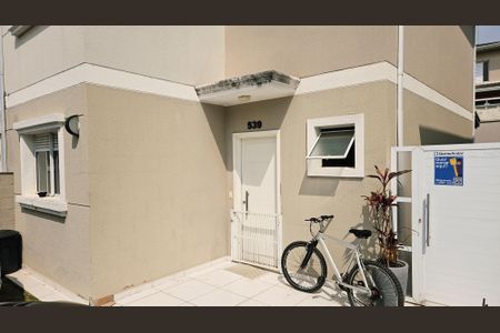 Casa de condomínio para alugar com 89m², 3 quartos e 2 vagasPlaca