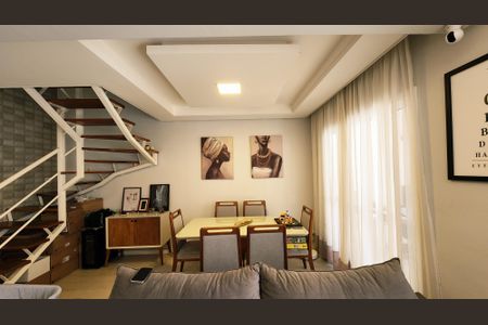 Casa de condomínio para alugar com 89m², 3 quartos e 2 vagasSala