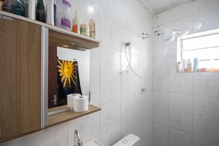 Casa à venda com 150m², 5 quartos e 2 vagasBanheiro 1