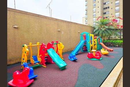 Apartamento para alugar com 93m², 3 quartos e 2 vagasÁrea comum - Playground