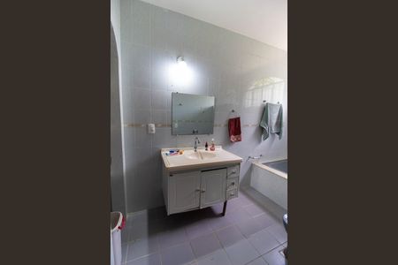 Casa à venda com 720m², 5 quartos e 3 vagasBanheiro Social