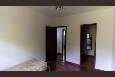 Casa à venda com 720m², 5 quartos e 3 vagasQuarto 4