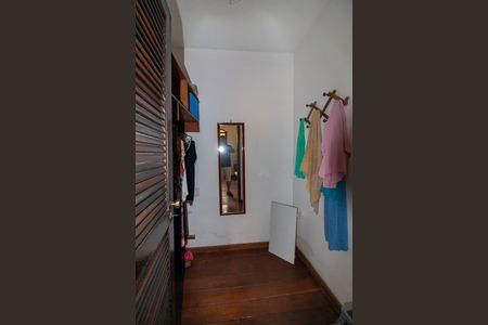 Casa à venda com 720m², 5 quartos e 3 vagasCloset do Quarto 4