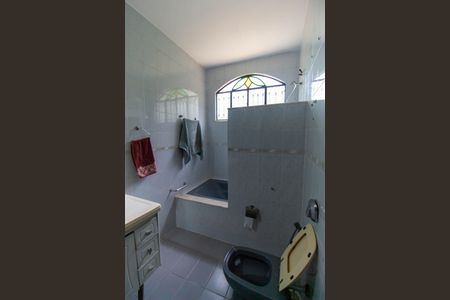 Casa à venda com 720m², 5 quartos e 3 vagasBanheiro Social