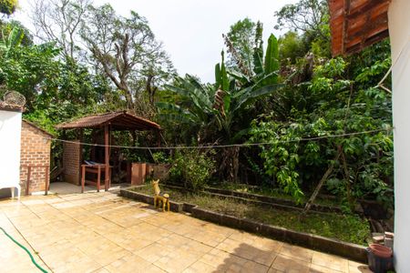 Casa à venda com 720m², 5 quartos e 3 vagasÁrea Externa