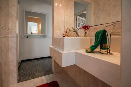 Casa para alugar com 400m², 4 quartos e 8 vagasLavabo 2